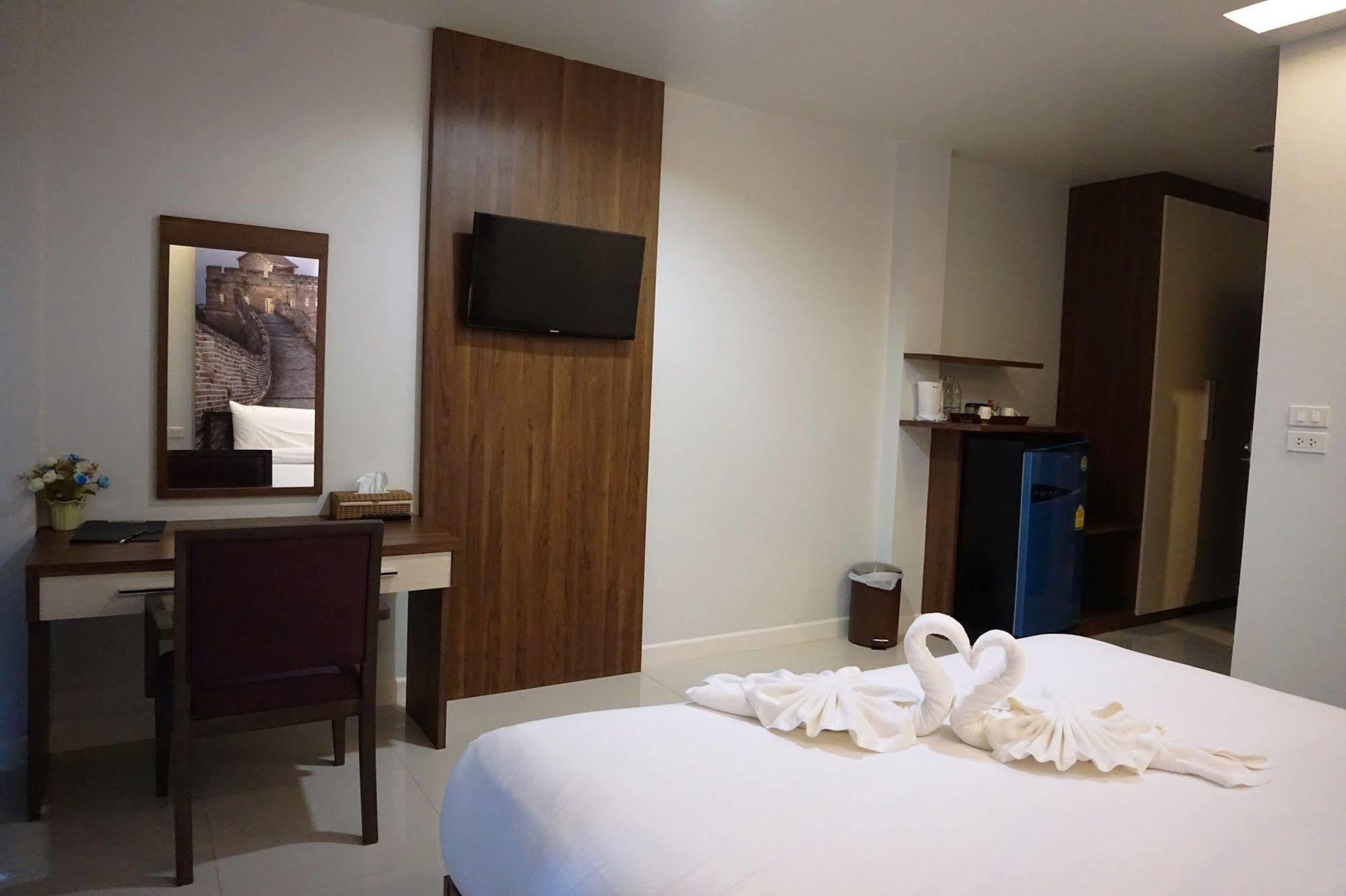 Morage Hotel Phitsanulok Exteriör bild